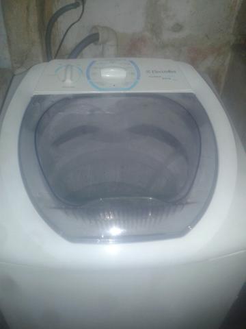 Vendo essa máquina de lavar roupa eletrolux 6kl