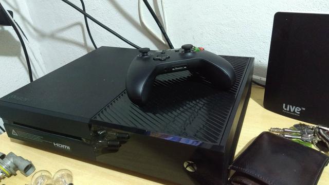 Xbox one 500gb 4 jogos com garantia e nf