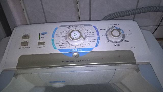 Máquina de lavar Electrolux 12kg