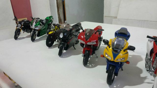 Réplicas colecionáveis de motos