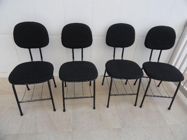 Cadeiras pretas para escritório, escola - usada