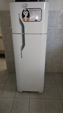 Refrigerador Electrolux duplex 260L 110