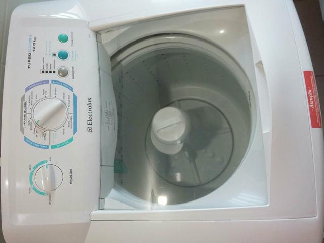 Lavadora de roupas Electrolux 12 kg Turbo Economia