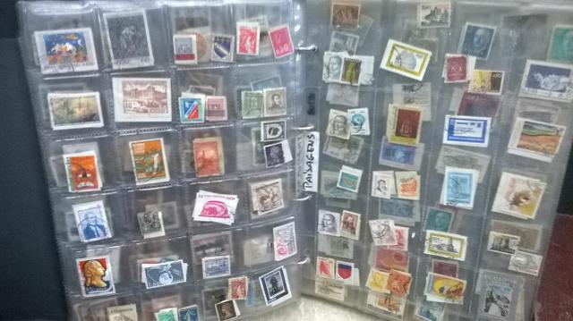 Coleção de selos nacionais e importados
