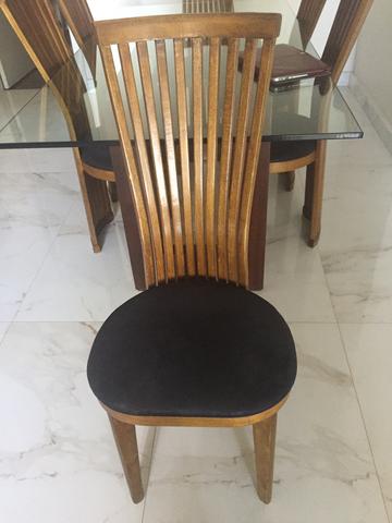 Excelente cadeiras em Pau Marfim
