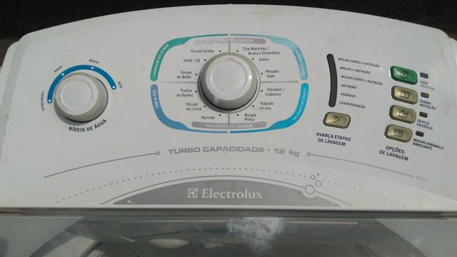 Máquina de lavar 12 Kg Eletrolux Vendo.