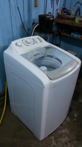 Máquina de lavar/ lavadoura