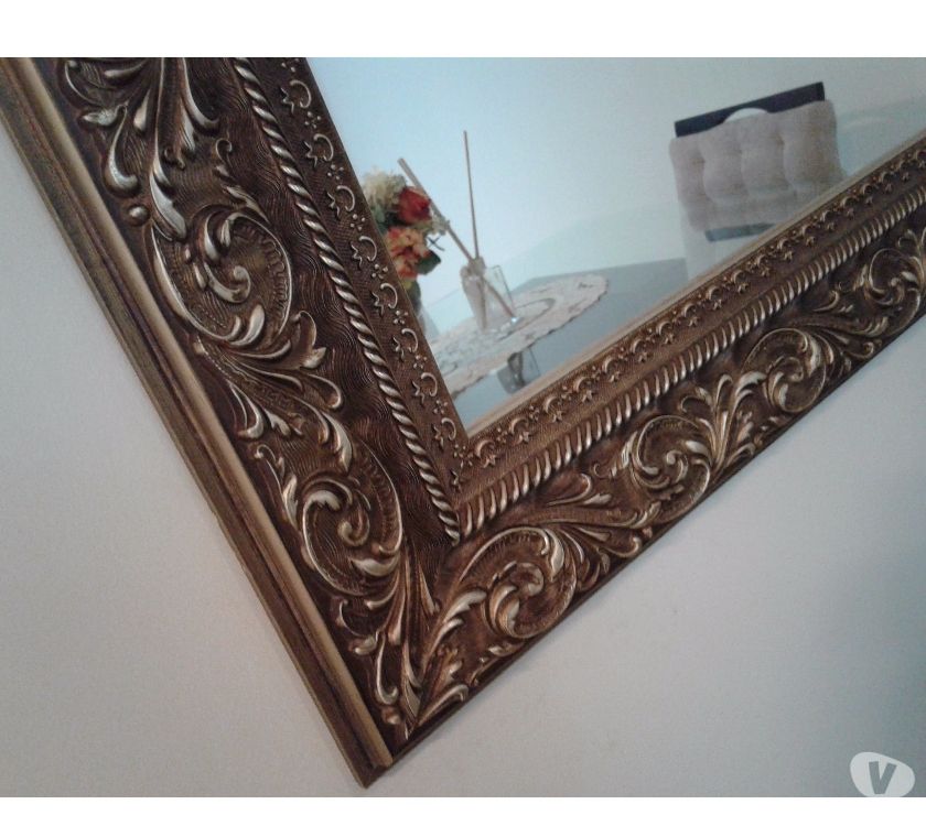 Espelho com moldura dourada 1,60 X 0,90