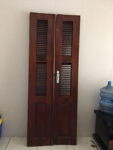 Porta de madeira Maçaranduba