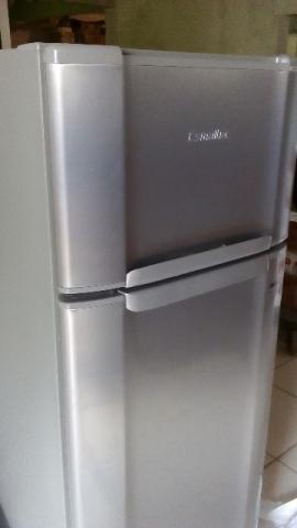 Refrigerador Esmaltec inox