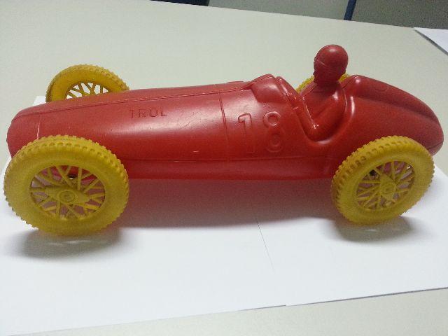 Brinquedo Antigo Carro de corrida em plástico rígido /Trol