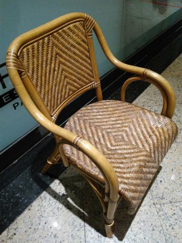 Cadeira em vime e bambu
