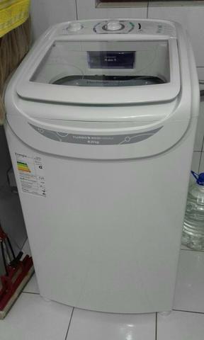 Máquina lava-roupas Electrolux