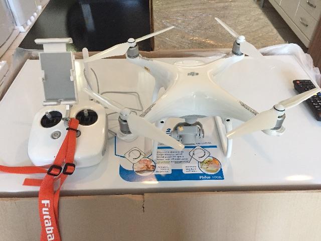 Drone Phantom 4 seminovo