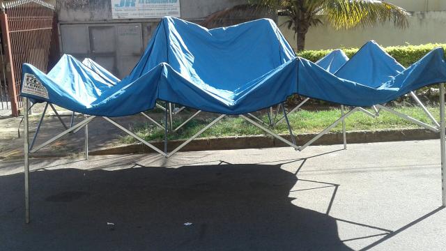 Tenda sanfonada