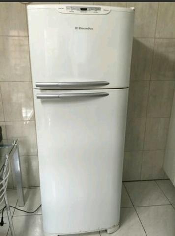 Manutenção em geladeiras, freezeres, ar-condicionado e