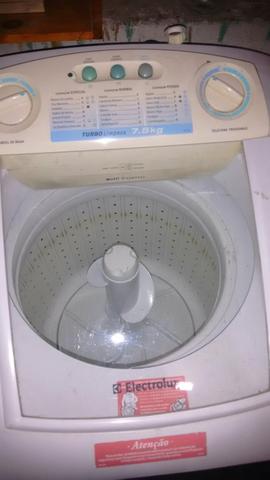 Máquina de lavar roupa Electrolux 7,5kl
