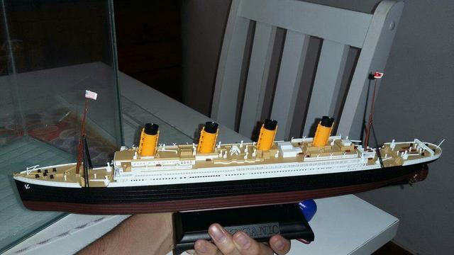 Réplica do Navio Titanic - 38 CM