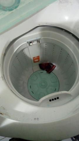 Maquina de lavar fucionando tudo