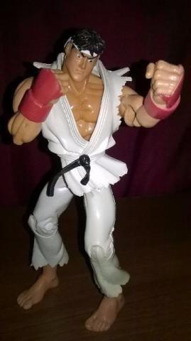 Boneco do Ryu do Jogo Street Fighter. Novo