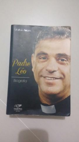 Livro Briografia Padre Leo