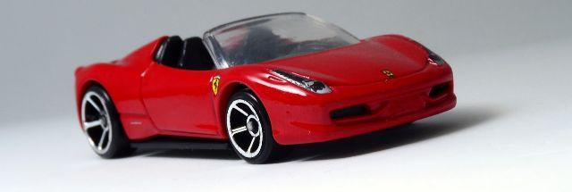 Mini-miniatura de metal (Ferrari 458)tamanho pequeno