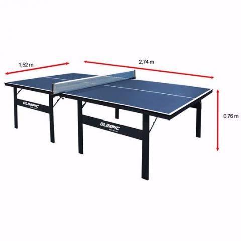 Mesa de ping pong nova na caixa com raquete