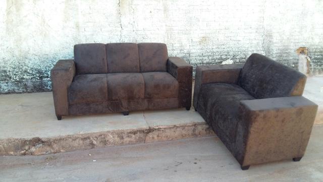 Sofa quadrado alto padrão