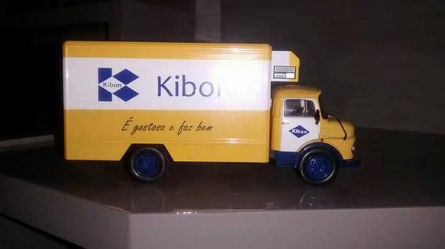 Caminhão kibom