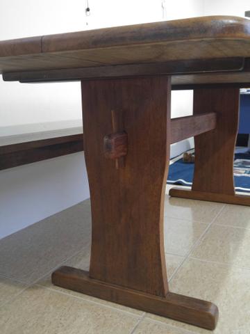 Mesa em madeira angelin estrutura em madeira maciça