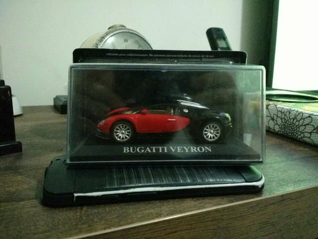 Miniatura Bugatti Veyron 1/43