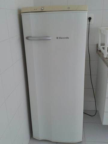 Geladeira / Refrigerador Electrolux