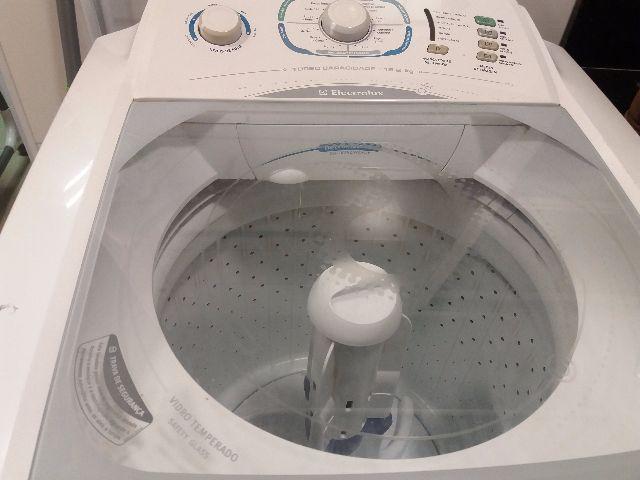 Maquina lavar roupa 15,2Kg Electrolux semi nova