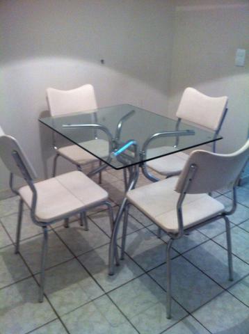 Mesa 4 cadeiras