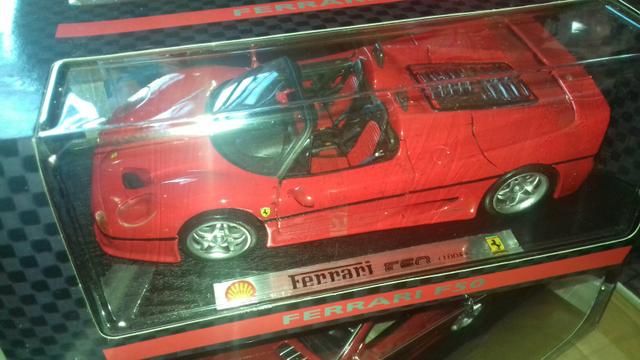 Miniatura Ferrari F50 Shell Edition Maisto