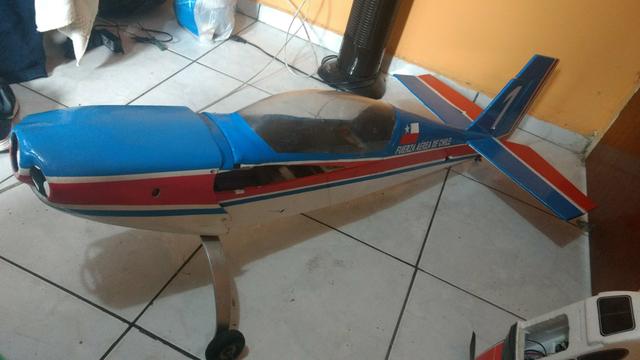 Aeromodelo Extra 260