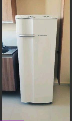 Refrigerador Electrolux RE28