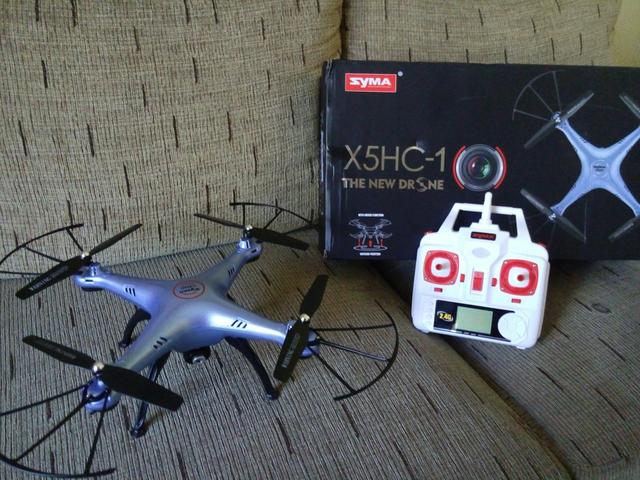 Drone Syma x5hC Câmera Novo