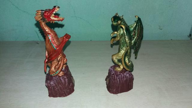 Figuras de dragão