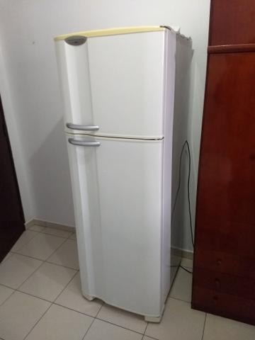 Refrigerador Duplex Eletrolux Novíssimo