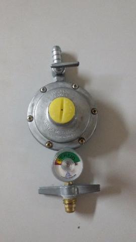 Regulador de gás com manômetro