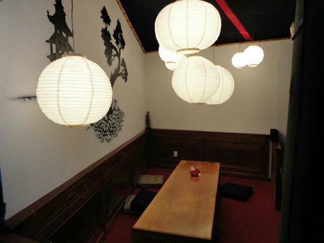 Mesa para restaurante japonês de madeira cerejeira