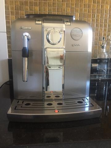 Máquina de café expresso Saeco Syntia
