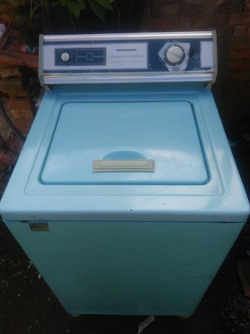 Máquina lavar roupaa 5kilos 220v boa