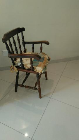 Cadeira / Poltrona em madeira maciça - Embuia