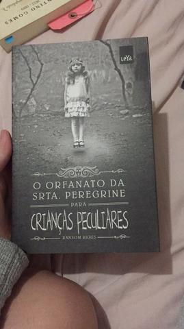 Livro: O Orfanato da Srta. Peregrine - Crianças Peculiares