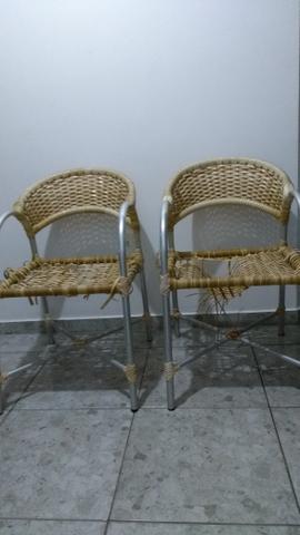 Cadeiras de Inox e Palha