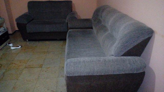 Conjunto sofás 2 e 3 lugares seminovos