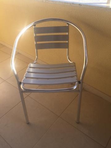 Cadeira em alumínio