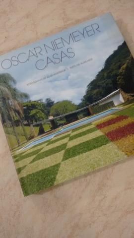 Livro - Oscar Niemeyer - Casas